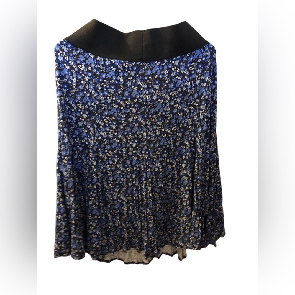 Denver Hayes Floral Skirt Medium elastic waist
